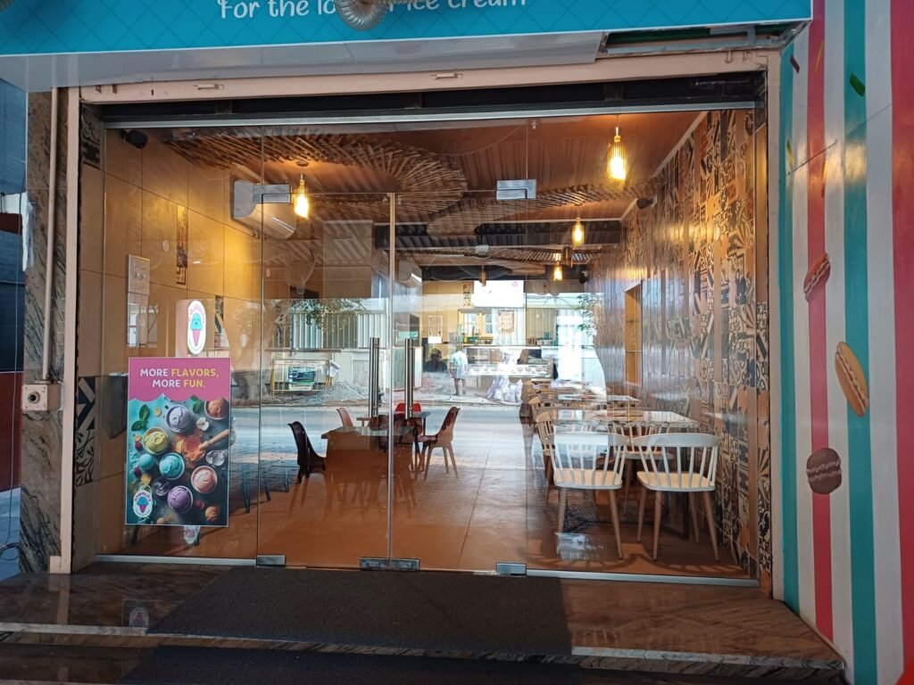 Glass Entrance Partition